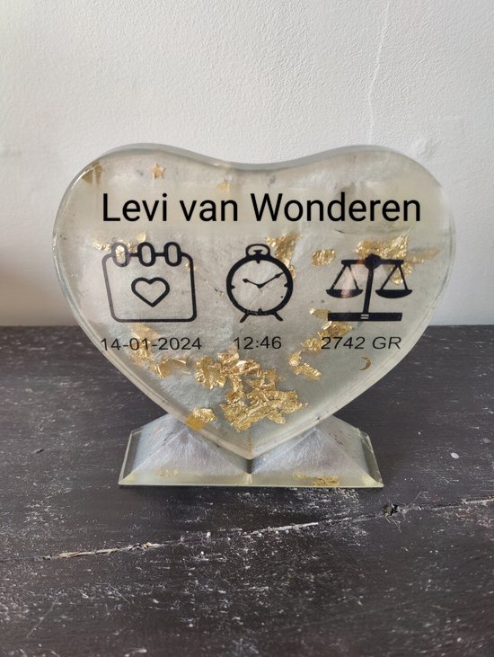 Epoxy geboorte hart | gepersonaliseerd geboorte hart gemaakt van epoxy | Kraamcadeau baby van Annowa Atelier