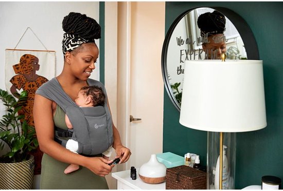 Ergobaby Embrace Soft Air Mesh Washed Black - draagzak baby van Ergobaby