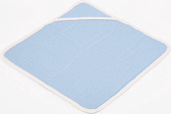 fair and cute - badcape - light blue - soft dots van Fair and Cute