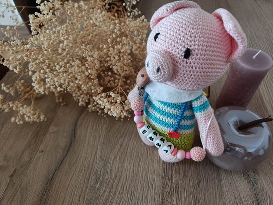 Fopspeenketting met naam - Gepersonaliseerde speenketting - Kraamcadeau - Gepersonaliseerd cadeau - Ketting voor fopspeen - Baby Pink van Kaya Sieraden