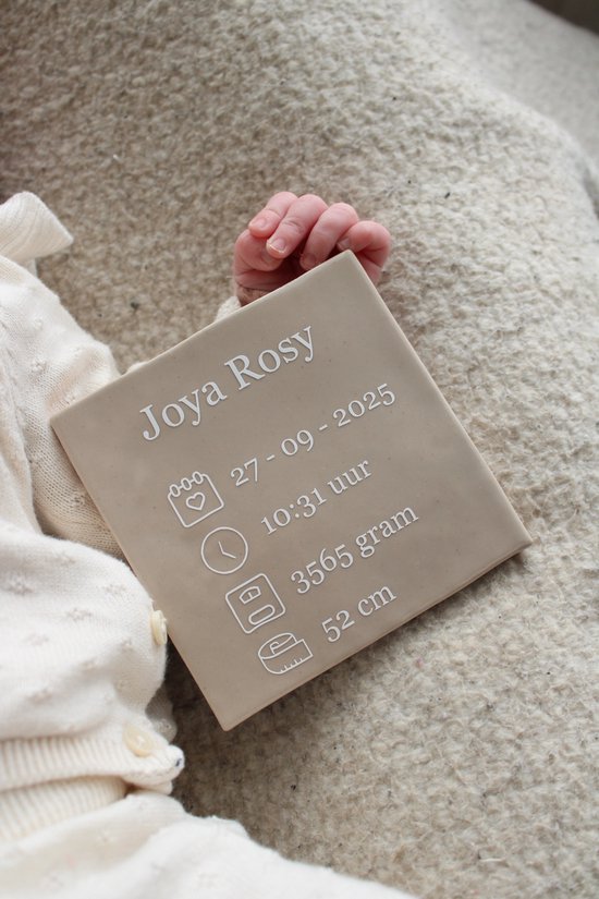 Geboorte Tegeltje met tekst of spreuk - Kraamcadeau - babygeschenk - Personalisatie - geboortekaartje - taupe - wit - zwart - neutraal - Mommy musthaves - spreuktegel - kinderkamer - accessoires - ZIE BESCHRIJVING VOOR HET DOORGEVEN VAN DE GEGEVENS!