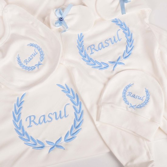 Geboorteset voor babyjongens 5-delige sets Gepersonaliseerde Naam Geborduurd, Nieuwe Baby Deken Kussen Coming Home Outfits Geboorte Cadeau, Nieuwe Baby Cadeaus, Pasgeboren Kleding, Blauw Baby Kleding jongen, Baby Born Kleertjes van Hannahs Boutique