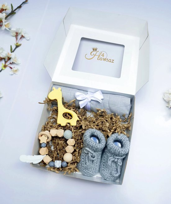 Genderneutraal baby cadeau - Kraamcadeau - Bijtring - Zwitsal - Rammelaar - Babybox - Baby cadeau - Unisex cadeau - Baby Verzorging - Hydrofiel doek - Babyshower - Geboortecadeau - Geschenkset - Babyspeelgoed - Hawsaz.nl Cadeau - Babypakket van Hawsaz.nl