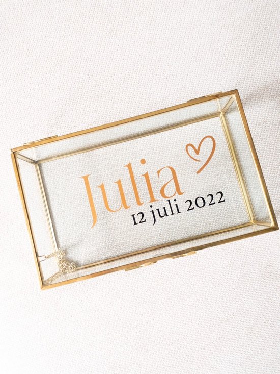 Gepersonaliseerde glazen memory box 'Julia' - Goud | Herinneringsbox | Herinneringskist | Herinneringsdoos | Memorybox | Kraamcadeau met naam | Geboortecadeau | Huwelijkscadeau | Ringdoosje | Ringendoosje | Bewaardoos | Sieradendoos van Mooigedacht