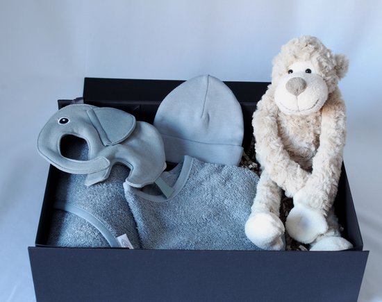 Giftbox How Lovely - cadeau baby - kraamcadeau - cadeau zwangerschap - cadeau jongen/meisje - kraammand van Lief Cadeau