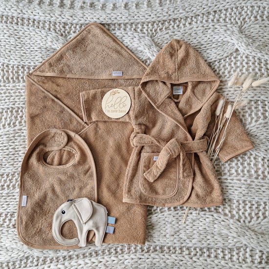 Gioia Giftbox essentials large sand - Jongen - Meisje - Unisex - Babygeschenkset - Baby cadeau - Kraammand van Gio