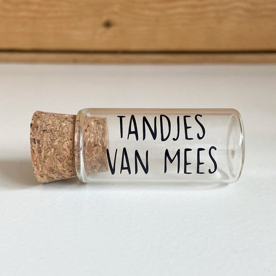Glazen bewaarbuisje | tandjes | gepersonaliseerd met naam | Studio Vida van Studio Vida