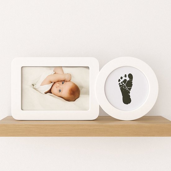 Happy Hands - Baby Hand- & Voetafdruk Lijst Zonder Inkt – Inkless Photo Frame met Foto-vak – Inclusief Inkless Pad – Veilig & Schoon voor Pasgeborenen – Wit Modern Design 30×13×3 cm – Perfect Kraamcadeau van Merkloos