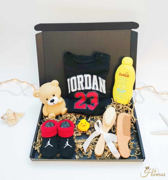 Hawsaz.nl kraamcadeau - Babygeschenksets 7 stuks - Babykleding - Zwitsal - Babyshower - Gepersonaliseerde - Babyverzorging - Geboorteacdeau van Hawsaz.nl