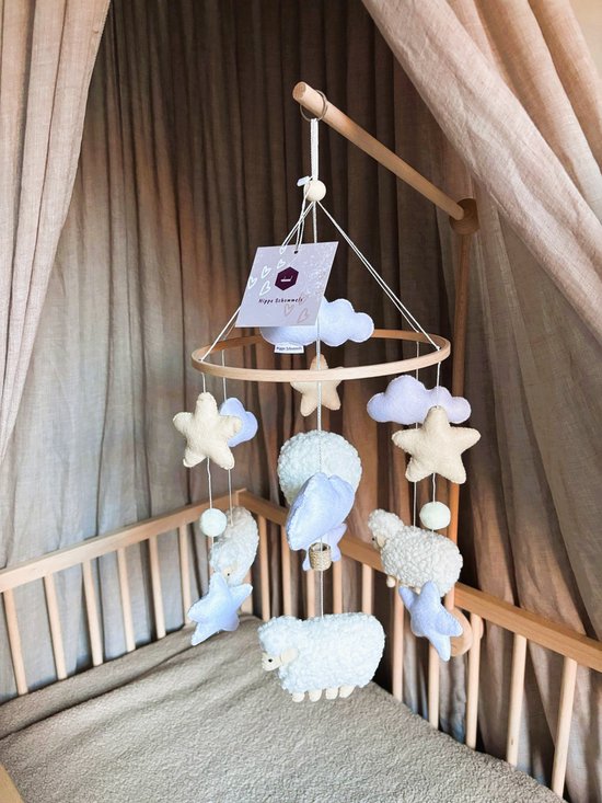 Hippe Schommels® Mobiel Schaapje – Stijlvol Boxmobiel – Vilt en Hout Mobiel – Babyshower Cadeau Babymobiel – Wieg Mobiel – Kraamcadeau van Merkloos