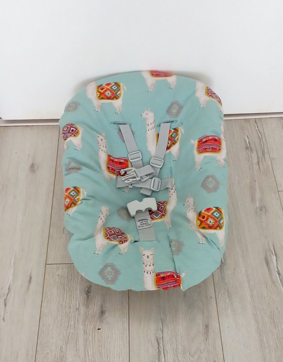 Hoes Trip Trap babyschaal Nieuw Model in stof Lama van Merkloos