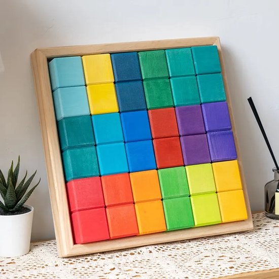 Houten blokken in tray - Regenboogkleuren - 36 Stuks - Open einde speelgoed - Educatief montessori speelgoed - Grapat en Grimms style van Merkloos