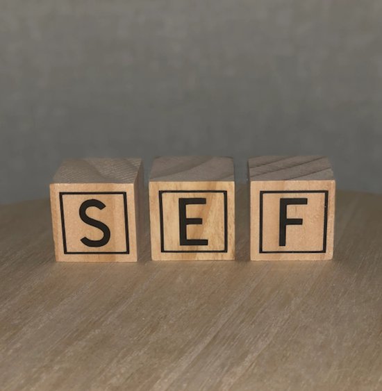 Houten gepersonaliseerde naamblokken - kraamcadeau - letterblokken - geboorteblokken - per stuk van Letterflair