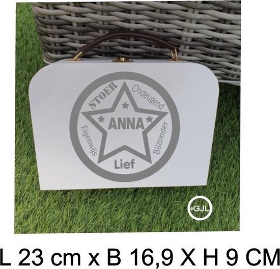 Houten Koffertje - Geboorte - Cadeau - Logeren - Geschenk - Gepersonaliseerd Cadeau - Kind - Baby - Babykamer van Oh Deer! Creative