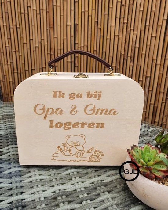 Houten koffertje - Ik ga slapen bij Opa en Oma met beer - Baby - Kleuter - Geboorte - School - kraam cadeau - logeer koffer van BamBam