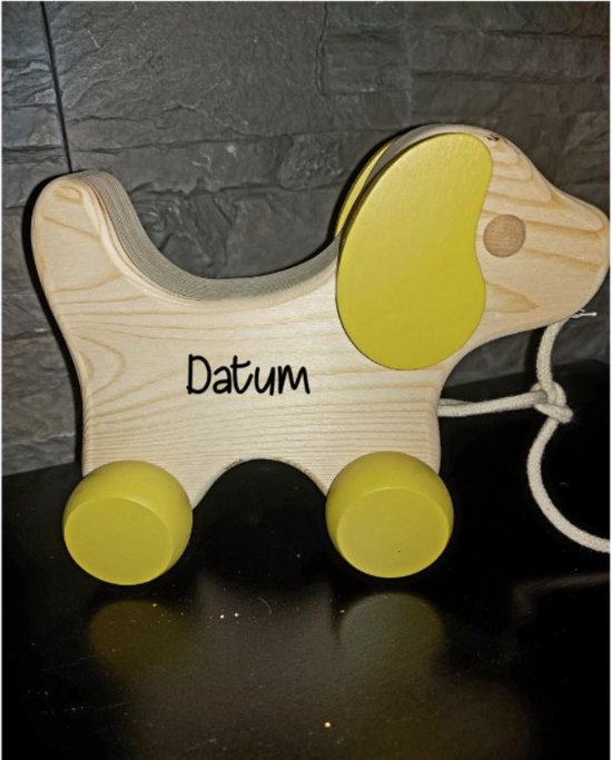 Houten trek hondje bedrukt, Kraam cadeautje, Bedrukt cadeau voor baby/kindje, Speelgoed hondje met naam en datum van Houten