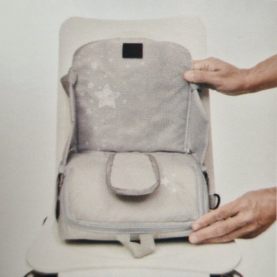 Interbaby Stoelverhoger - Booster Seat - Zitverhoger - Draagbaar Kinderzitje - Autozitje in Draagtasvorm - Zitverhoger en tas in-1 van Merkloos
