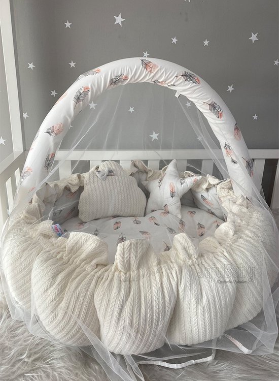 Jaju Baby - Baby Speelmat, Hoofdkussen en Klamboe - Organische Katoen Speelkleden - Antibacterieel Speelmat - Anti-Allergisch Speelmat - Wit en Veer Patroon - 120 x 120 cm van Jaju Baby