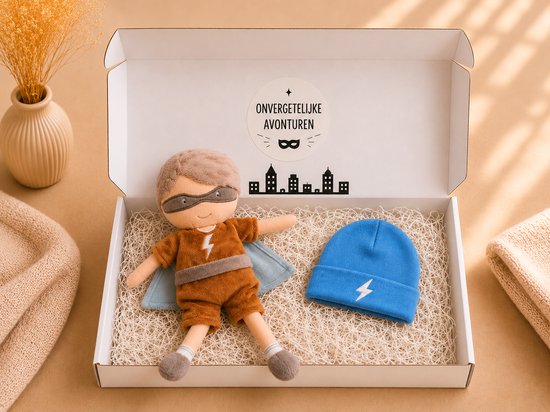 Jollein - Kraamcadeau jongen – Superheld Knuffel & Babymutsje Cadeauset | Babyshower Cadeau | Onvergetelijke Avonturen