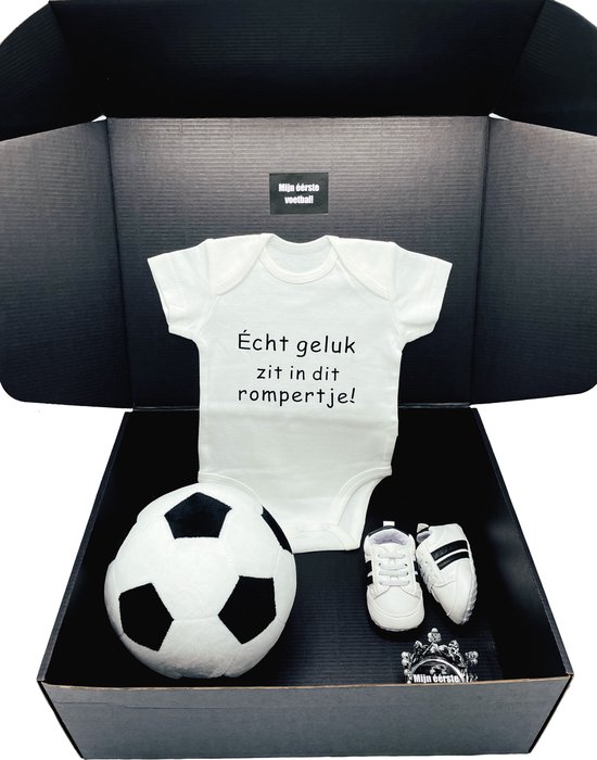 Kraamcadeau -baby voetbal - echt geluk in romper - kraamkado - babyshower - pakket kan ook rechtstreeks als cadeau worden verstuurd met romper maar keuze van SuperWenskaart