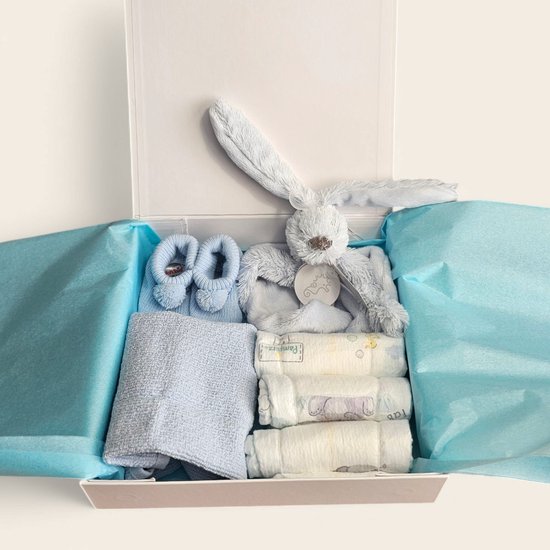 Kraamcadeau blauw met Happy Horse Richie Knuffeldoekje, spuugdoekje slofjes en pampers van NurtureGoods
