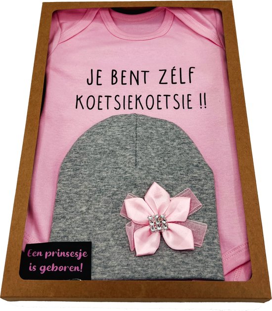 kraamcadeau brievenbus - romper en muts - kan rechtstreeks worden verstuurd - newbord - kraamcadeau meisje van Donkerbruin