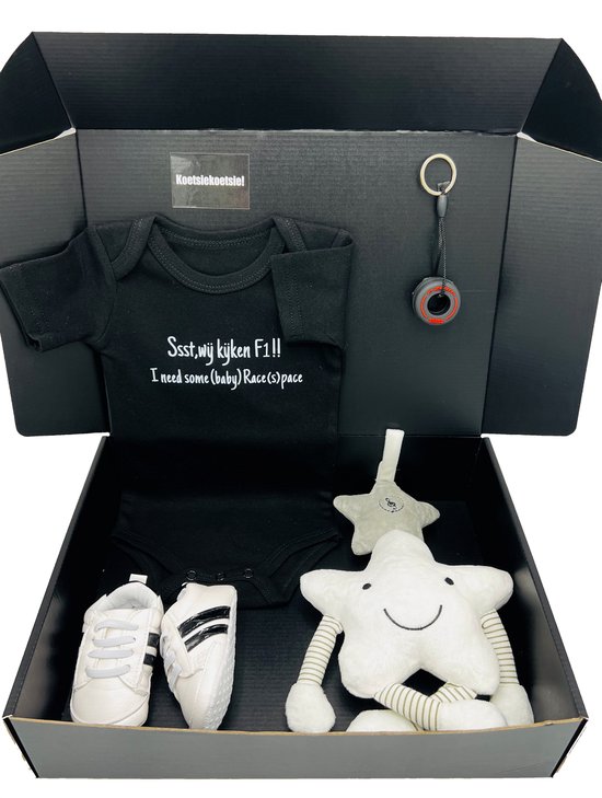 Kraamcadeau F1 - romper - babysneakers - muziekknuffel - babysneakers - kan ook rechtstreeks worden opgestuurd van BamBam