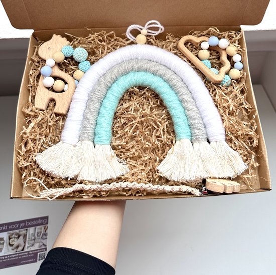 Kraamcadeau | Geschenkset | Cadeaubox | Babypakket | Zwangerschap cadeau | Kraam cadeau unisex |Baby giftbox | Speelgoed | Comfykids van Merkloos