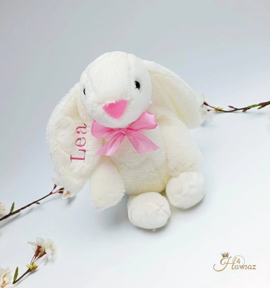 Kraamcadeau - Hawsaz.nl cadeau - Baby knuffel konijn wit - Babygeschenk- knuffel met naam - kraamcadeau met naam - Lief - knuffel konijn 30 cm - Naam Personaliseren - Babyshower cadeau - voor jongens én meisjes - Met naam - Bunnies - Geborduurd van Hawsaz.nl