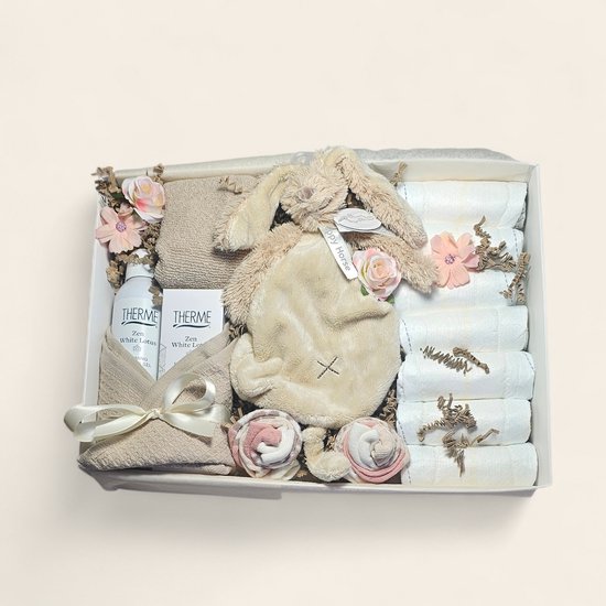 Kraamcadeau jongen en mama - Happy Horse richie knuffeldoekje, sokjes, luiers & Therme Zen voor mama - Luxe doos