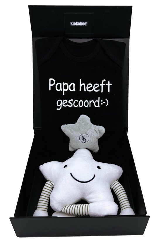 kraamcadeau jongen met zwarte romper en muziekmobiel - kan ook rechtstreeks als cadeau worden verstuurd - cadeau geboorte jongen van Feliz Lifestyle