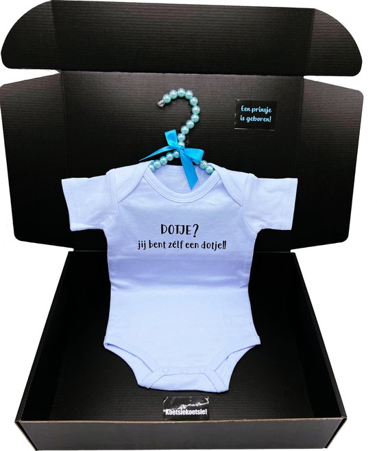 kraamcadeau jongen - romper in geschenkdoos - kan ook rechtstreeks als cadeau worden verstuurd van Sasse & Belle