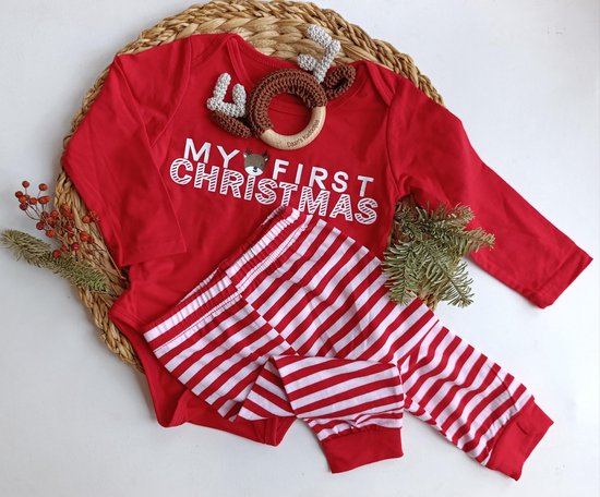 Kraamcadeau Kerst – Rood Kerstpakje – Romper & Broekje + Bijtring – My First Christmas van Oh My Baby