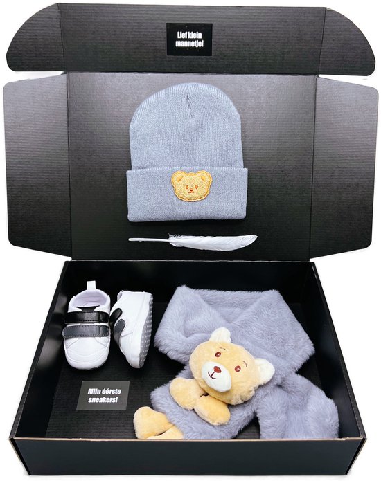 Kraamcadeau, kraamcadeau jongen, babymuts, babysjaal en babyschoentjes - Kraamcadeau rechtstreeks versturen van Onbekend