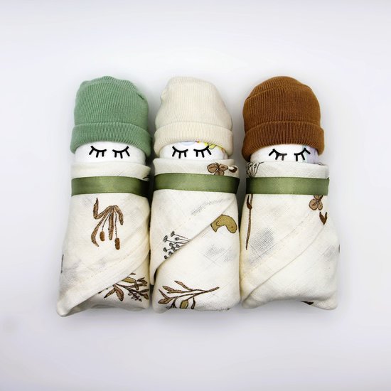 Kraamcadeau – Luierpoppetjes (3 stuks) met Pampers en Jollein monddoekjes met konijntjesprint van Merkloos