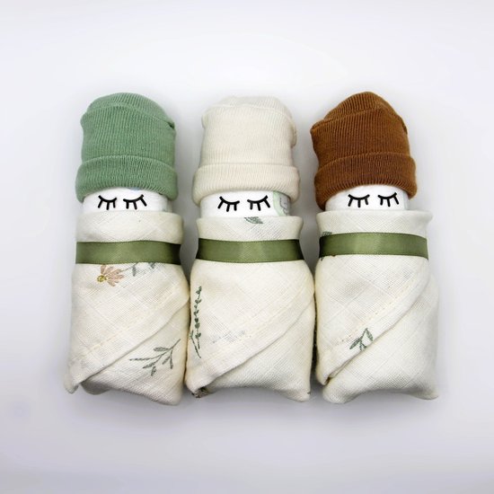 Kraamcadeau – Luierpoppetjes (3 stuks) met Pampers en Jollein monddoekjes met vogeltjesprint van Merkloos