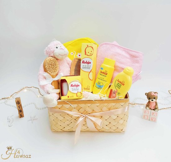 Kraamcadeau Meisje 10 stuks - Newborn - Hawsaz.nl Cadeau - Genderneutraal kraamcadeau - Geschenkset unisex - Babygeschenkset - Babyshower - Knuffel - Gepersonaliseerde cadeaus - Geurkaars - Geurstokjes - Zwitsal Babyverzorging van Hawsaz.nl