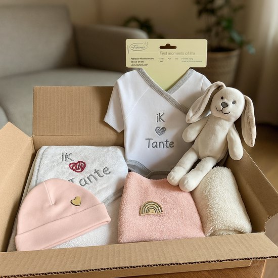 Kraamcadeau Meisje – Cadeauset I Love Tante – Babyshower & Gender Reveal Cadeau Roze – Badcape, Rompertje, Konijn Rammelaar, Mutsje, Spuugdoek & Slab van Merkloos