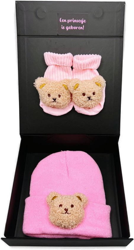 Kraamcadeau meisje met roze muts en babysokjes - kraamcadeau rechtstreeks versturen van $