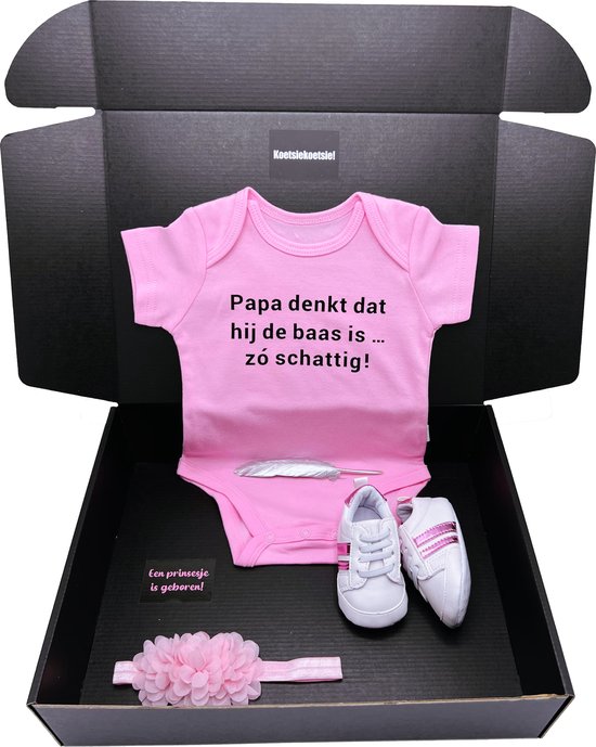 Kraamcadeau - papa denkt dat hij de baas is met romper - ook rechtstreeks te versturen als cadeau - gratis verzending van Simply Colors