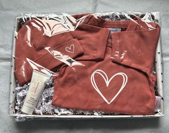 Kraamcadeau Set – Funnies Romper Oudroze met Hart + Mutsje met Hart + Mini Naïf Billencrème – Baby Cadeauset voor Meisje van Merkloos