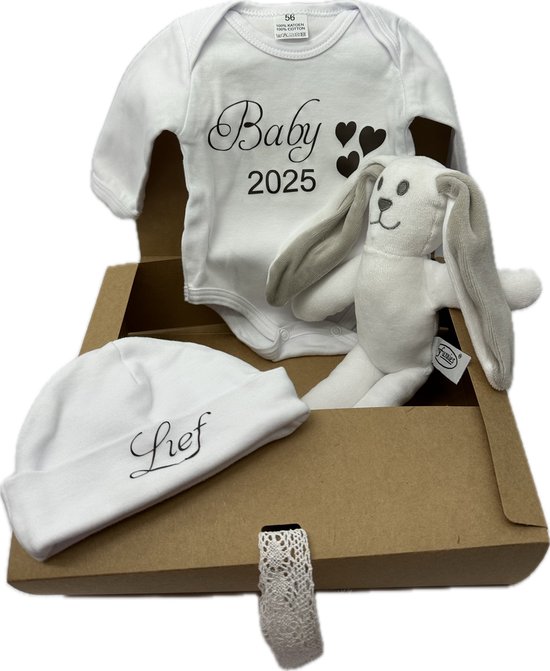 Kraamcadeau set wit baby 2025 of 2026 - babyshower- zwanger-ouders-baby van Merkloos