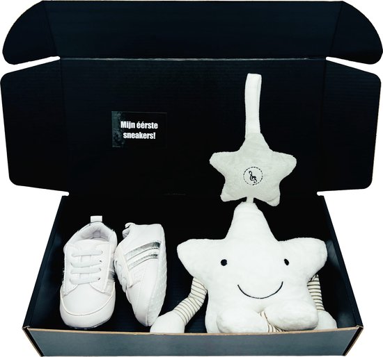 Kraamcadeau sneakerbox met muziekmobiel - diverse kleuren - rechtstreeks versturen ook mogelijk - gender reveal van Kraam Cadeau Box.
