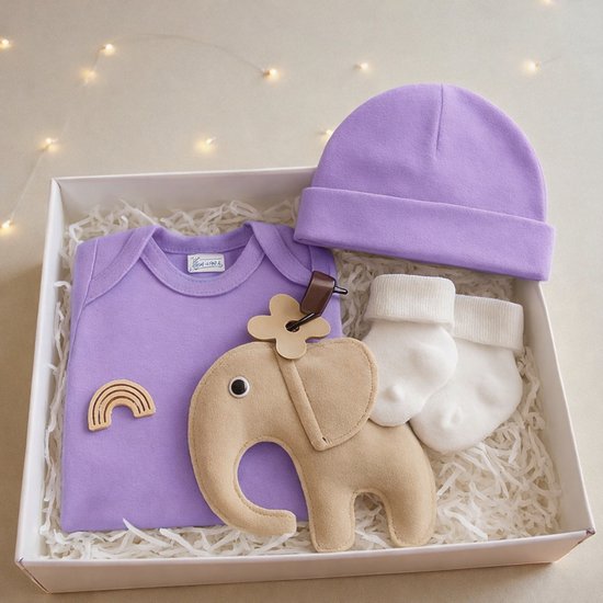 Kraamcadeau unisex origineel - Luxe Baby Giftset in Brievenbusdoos - Rompertje, Babymutsje, Sokjes & Knuffel/Tutpop Olifant - Perfect Babyshower & Gender Reveal Cadeau van Merkloos