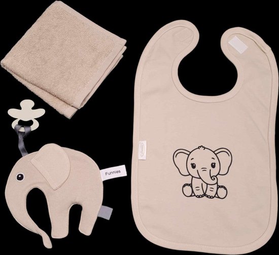 Kraamcadeau -Zand - olifant - slab - spuugdoek - speendoekje. van Pim & Pom Factory