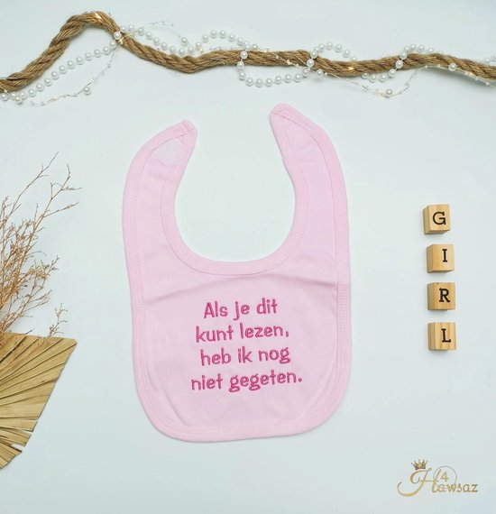 Kraamcadeaus -Babygeschenkset - Roze slabbetje- Kraamcadeau voor meisjes - jongens - Hawsaz.nl cadeau- slabbetje met tekst - Babycadeau - Babyversorging - Babyshower - geboortecadeau - Hawsaz.nl Cadeau van Hawsaz.nl