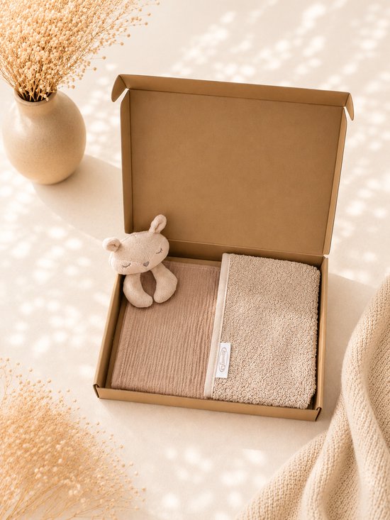 Kraampakket Beige – Hydrofiele Knuffeldoek & Slab 100% Katoen – Baby Cadeauset – babyshower – neutraal – jongen – meisje – Gouden Geschenkverpakking – Brievenbus Kraamcadeau