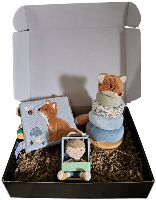 Little dutch Cadeaupakket - kraampakket - verrassingpakket - babypakket - geboortepak - jongens - activiteitenboekket van Little Dutch