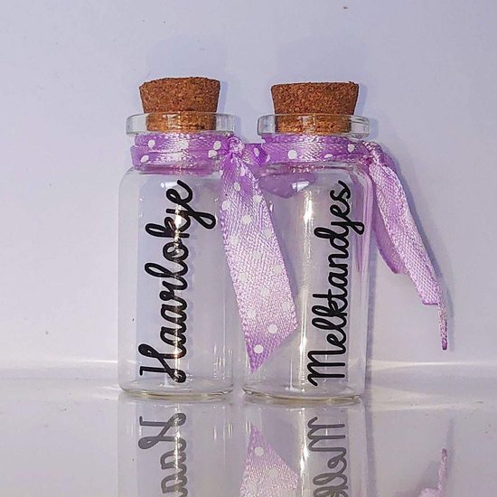 Little1gifts - Bewaar flesjes - Haarlok en melktandjes - Paars van Little1gifts