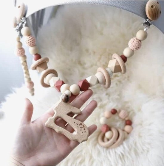 Littlecutiez - Wagenspanner Bambi - Hert  - Gehaakt - Hout - Kralen - Kinderwagen - Buggy - Kraamcadeau - Baby van Littlecutiez